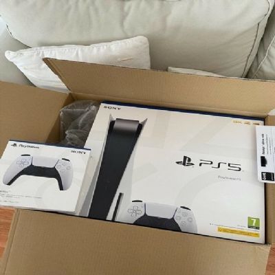 oglasi, ps5 console 2controllers free vR free 